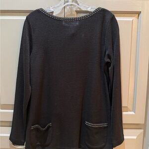 Jones New York Black Long Sleeve Top with Stitch Accents
